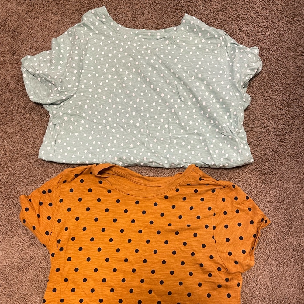 Old navy tee